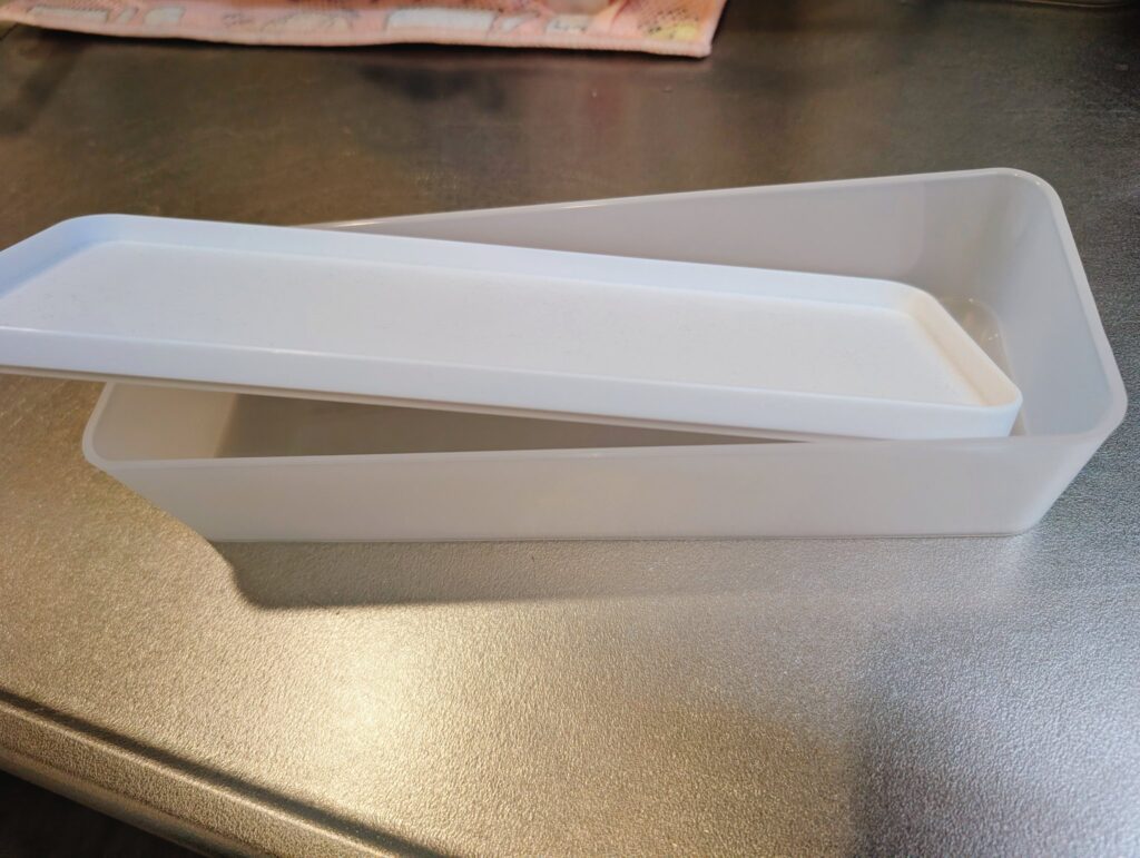 【ダイソー】蓋付きタイプのカトラリーケース