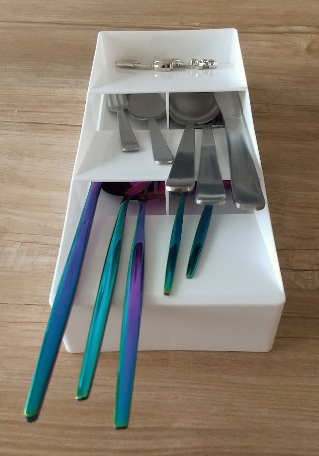 【キャンドゥ】斜め収納カトラリーケース